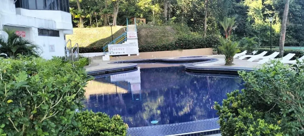 Sri Sayang Pearl View Apartment Batu Ferringhi